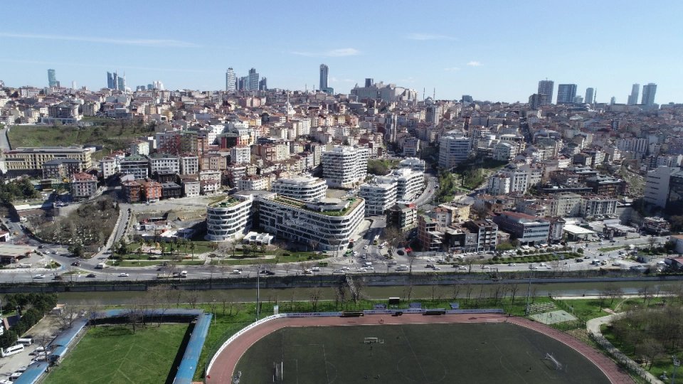 İstanbul'un kalbinde yüksek kaliteli daireler - Image 2