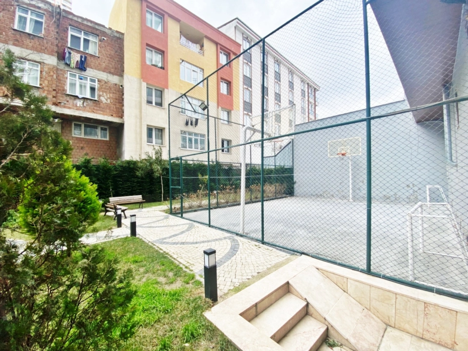 Appartements à vendre avec des opportunités d'investissement à Esenyurt - Image 4