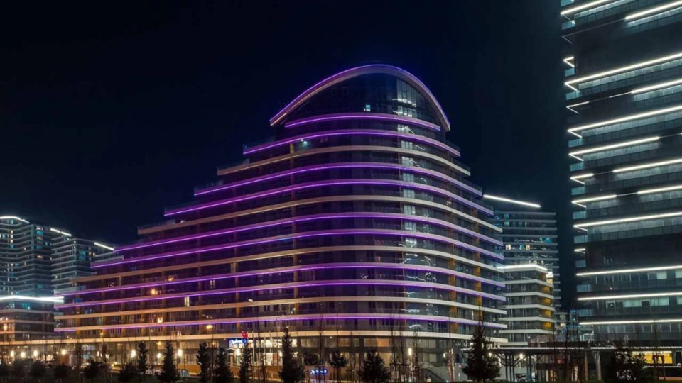 Prime Lokasyon'da Kiralık Garantili Full Eşyalı Daireler - Image 5