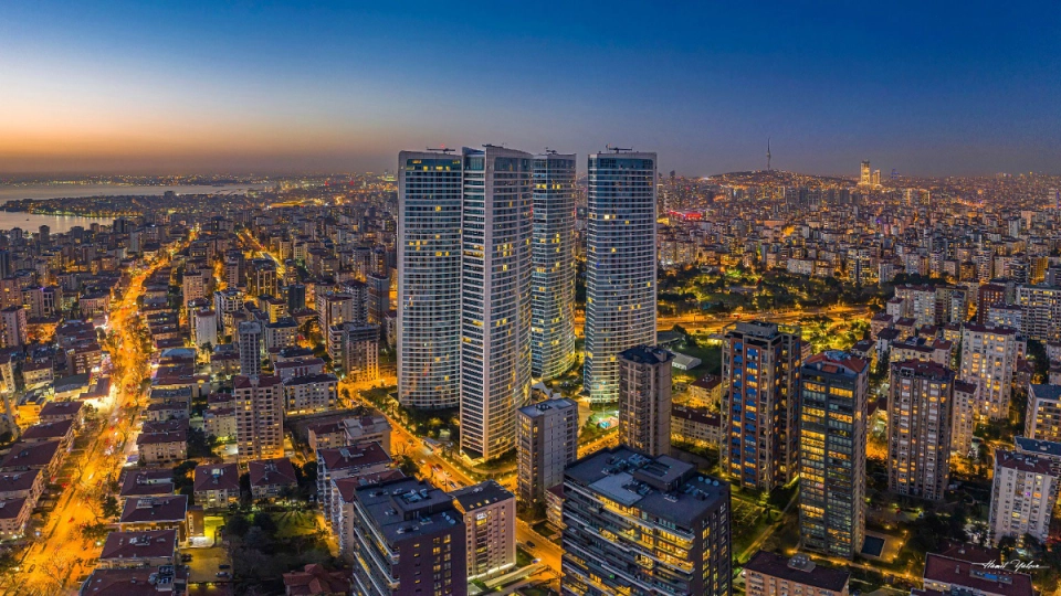 Luxurious Residence with Breathtaking Sea and Island Views in the Heart of Baghdad Caddesi