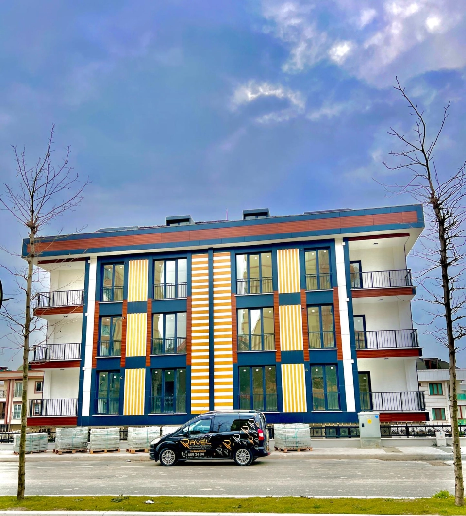 Apartments with captivating views of Beylikdüzü Beach - Image 3