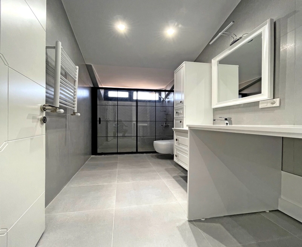 Apartment in the coastal area of Beylikduzu - Image 5