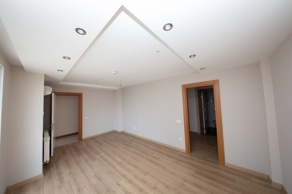 Apartments in west Istanbul with sea view suitable for living and investing - Image 5