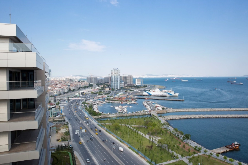 Apartment near Bakirkoy Marina - Image 3