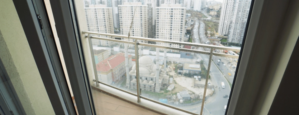 Esenyurt bölgesinde tüm olanaklara sahip bir ev - Image 4