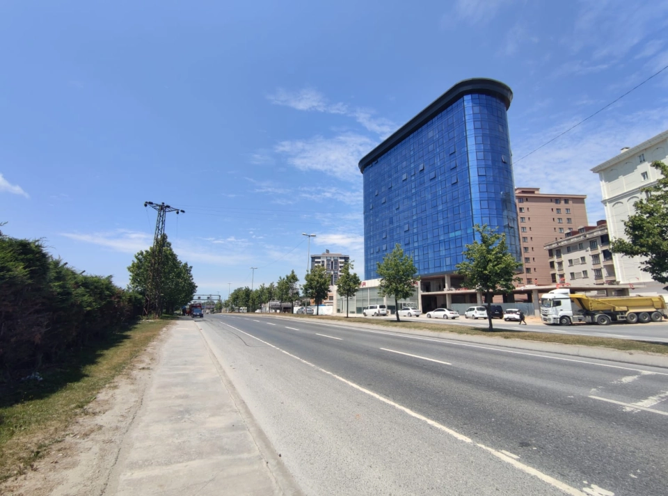 عقارات قريبة من مطار اسطنبول مناسبة للاستثمار - Image 2